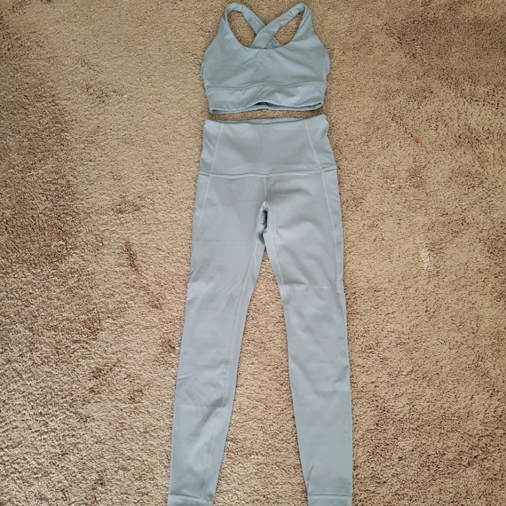 Gray workout outfit